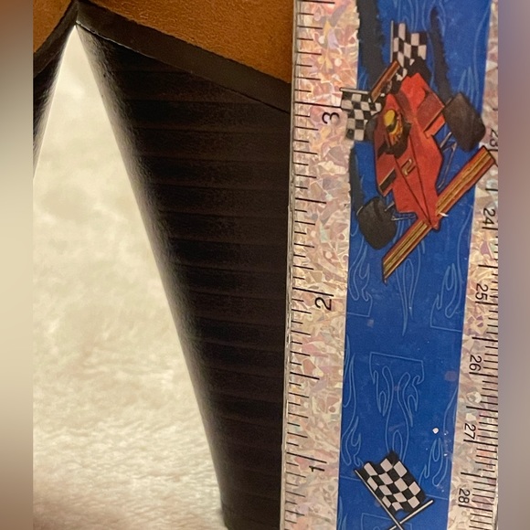 💞EUC Size 8 Tan Booties with Fringe💞 - Picture 3 of 7